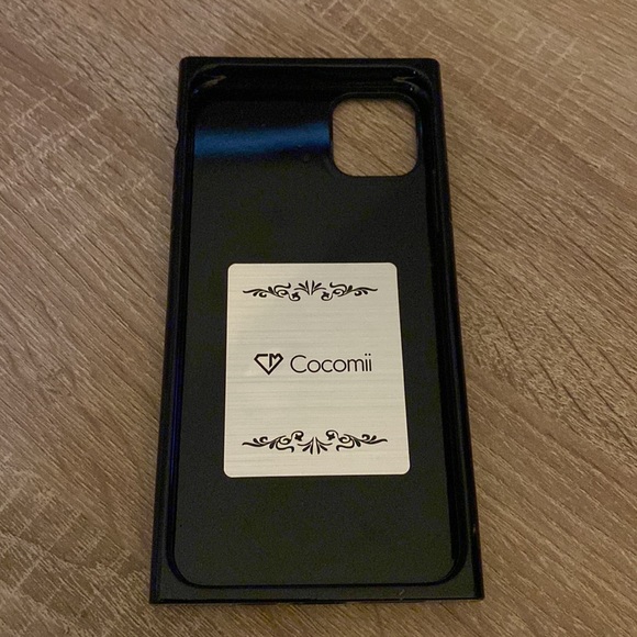 iPhone 11 Pro Max case quilted style with bling - Picture 3 of 3